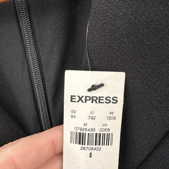 EXPRESS NWT Black Collared V-Neck Jumpsuit // 8 - Picture 9 of 13